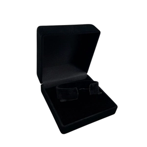 EMBALAGEM DE VELUDO QUADRADA PARA BRACELETE 67044
